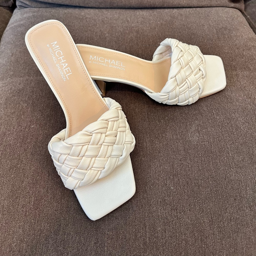 Michael by Michael Shannon kitten heel mules. Size 9. NWOT